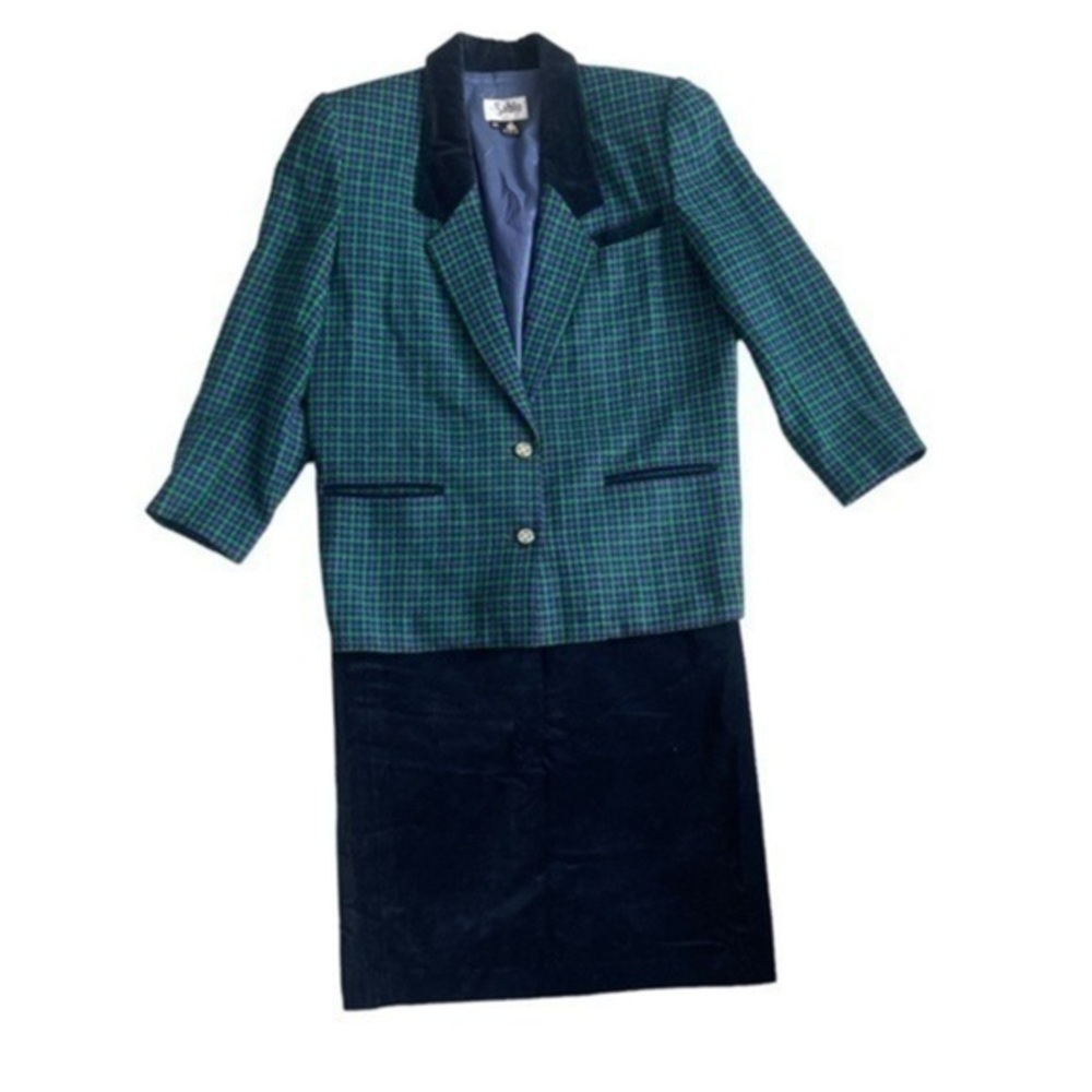 MG SABLE Vintage Two Piece Blazer and Skirt Set, size 42